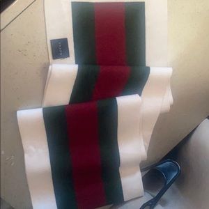 Gucci scarf